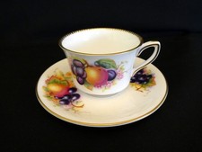 Tazza + piattino Royal Worcester Richard Sebright Worcester frutta miniatura perfetto