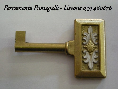 H0111 chiave barba - barba, sbozzata