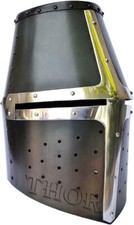 Elmetto medievale nero tedesco