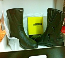 STIVALI IMPERMEABILI DA MOTO