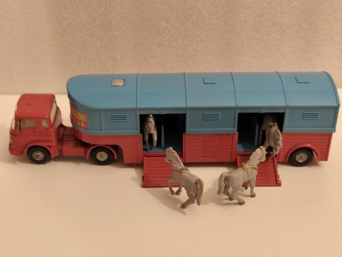 Corgi toys 1130 - #1130,