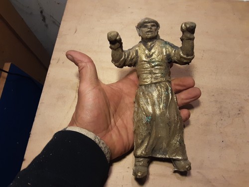 Pesantissima figura ottone - figura,