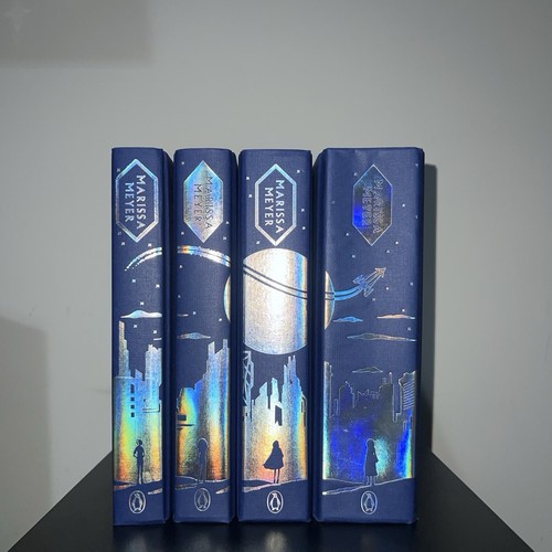 Fairyloot lunar chronicles - fairyloot,