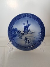 Royal Copenhagen 1963 Christmas Plate – “Old Windmill” (Kaj Lange)
