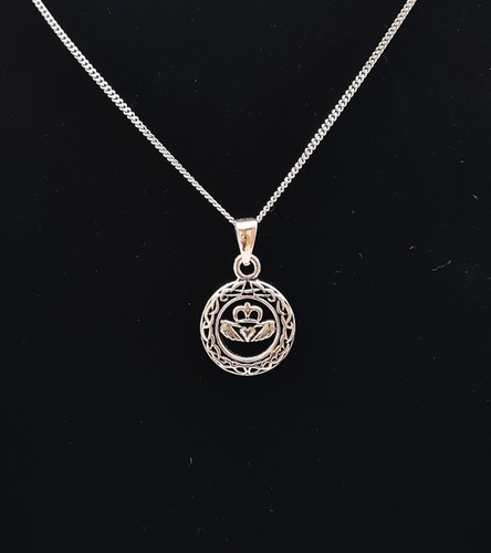 Collana con ciondolo cerchio