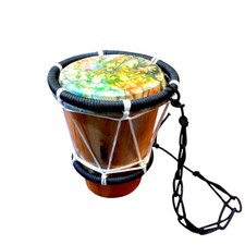 Piccolo strumento a batteria artigianale strumento musicale tradizionale mediorientale