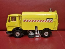 Camion spazzatrice vintage