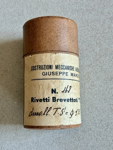 Confezione rivetti - confezione,