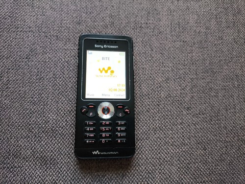 Sony ericsson w302 walkman - sony,