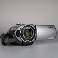 Sony Handycam DCR-SR52