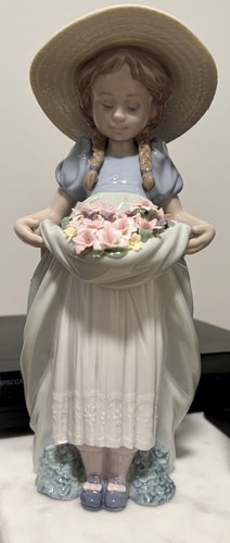 Lladro figurine bountiful - lladro,