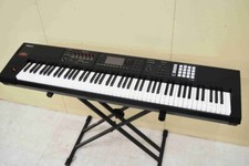 ROLAND FA 08 sintetizzatore
