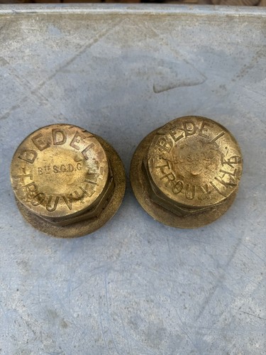 Coppia antichi tappi mozzo - antichi,