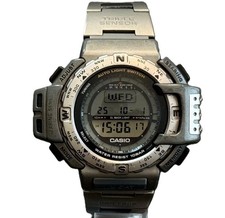 Orologio digitale CASIO PRO