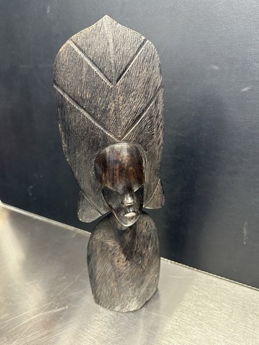 Scultura statua tribale busto
