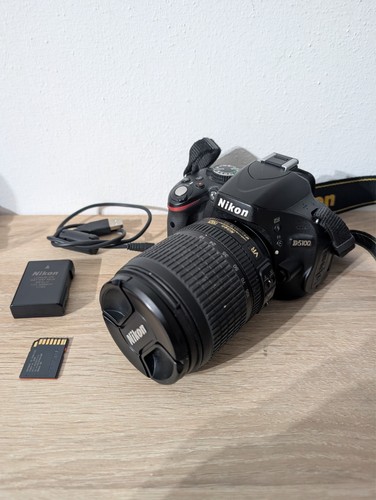 Nikon d5100 con obiettivo - nikon,