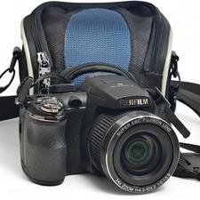 Fujifilm FinePix S3200 fotocamera digitale bridge 14,0 MP 24x zoom ottico nero + borsa