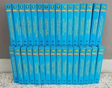 32 VIDEOCASSETTE VHS -