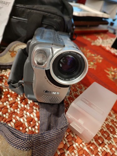 Videocamera canon es8400v hi8 - videocamera,