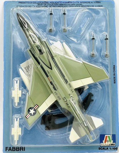 Modellino aereo militare