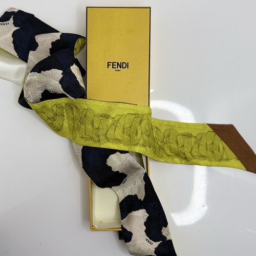 Sciarpa fendi seta - sciarpa,
