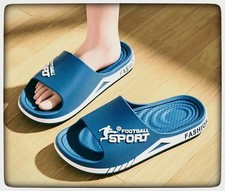 PANTOFOLE FASHION FOOTBALL SPORT N. 44 DI COLORE AZZURRO (NUOVE)