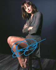 DAKOTA JOHNSON - FIRMA -