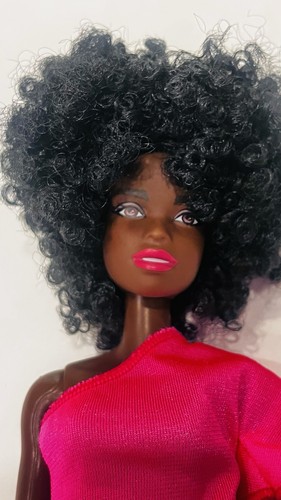 Barbie doll afroamericana - doll,