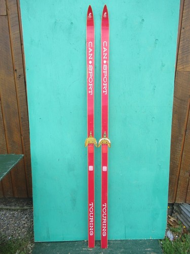 Vecchi sci neve vintage in - da,