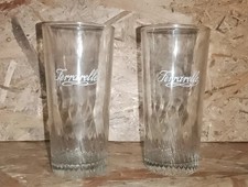 Due bicchieri da bar vintage