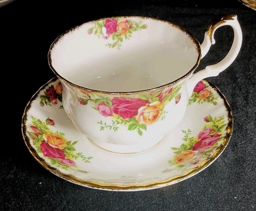 Vintage royal albert old - royal,