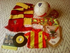 ' U.S. LECCE ' : PALLONE + SCIARPA + DISCO + GAGLIARDETTO + MAGLIETTINA ....