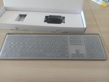 Tastiera Per Computer Wireless Ricaribile Più Mouse Con Filo