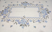 Tovaglia ricamata a mano