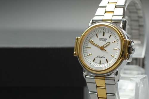 Vintage 1982 mint quartz - vintage,