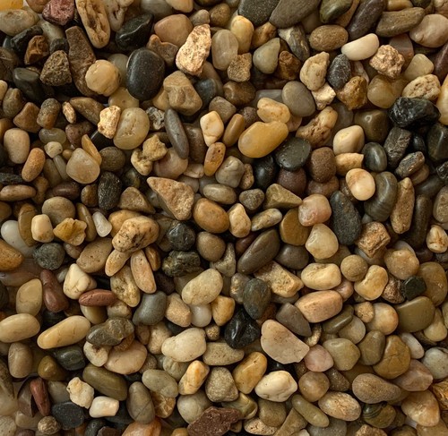 Piccoli ciottoli fiume - di,