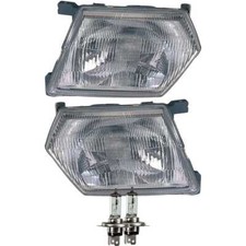 Set Di Fari Per Nissan PATROL GR II Wagon Y61 06.97- H4 Inclusi OSRAM