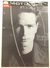 DEPLIANT BROCHURE CATALOGO