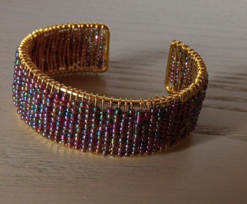 Bracciale semirigido perline