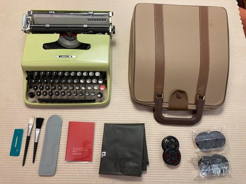 Macchina scrivere olivetti - da,