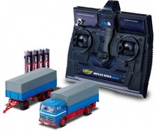 MB 1620 con telone e gancio