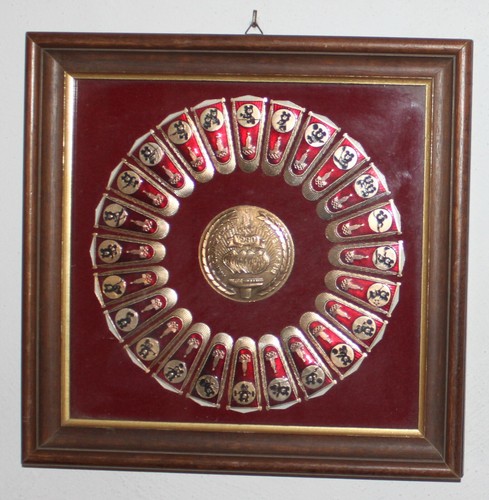 Collezione distintivi - 24,