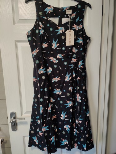 Abito nuovo con etichette 2xl