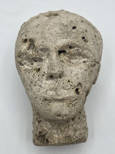 Testa scultura scolpita antica