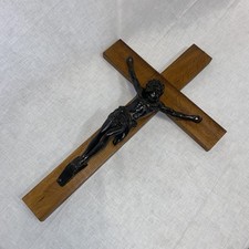 Cristo crocifisso dipinto di