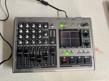 Roland VR-3 Mixer AV portatile