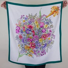 Foulard Gucci Flora - 100% seta fiori giglio floreale Made in Italy 78 x 82 cm