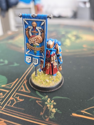 Warhammer 40k space marine - space,