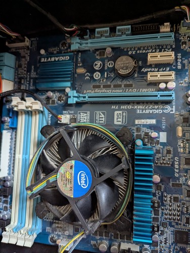 Motherboard gigabyte - motherboard,