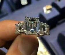 Anello di fidanzamento in oro